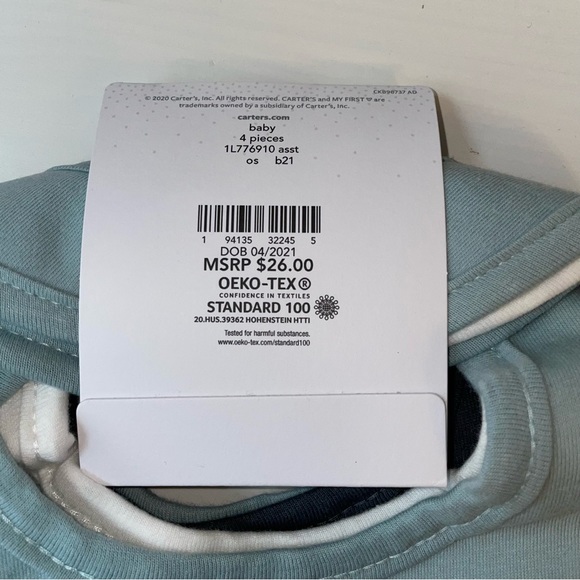 Carter’s Bibs 🦕 and Just Born Hooded Towel 🐳 and Washcloths - both NWT - Picture 4 of 14